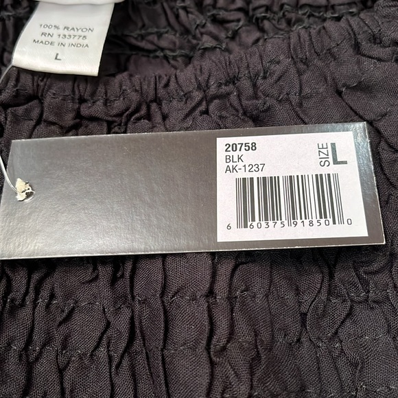 Times two Black Maternity Off- shoulder smocked Maxi Dress/NWT/Large - Picture 7 of 9